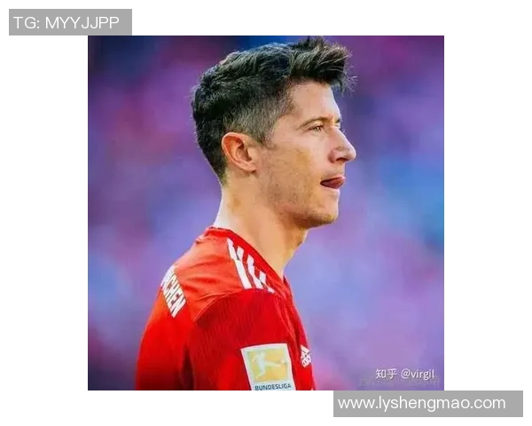 头像演绎球星风采西装展现优雅气质足球激情点亮时尚舞台 头像演绎球星风采西装展现优雅气质足球激情点亮时尚舞台