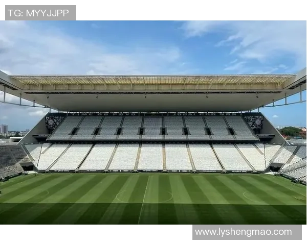 足球星耀世界杯盛大开幕全球焦点聚集于激情四溢的绿茵场 足球星耀世界杯盛大开幕全球焦点聚集于激情四溢的绿茵场